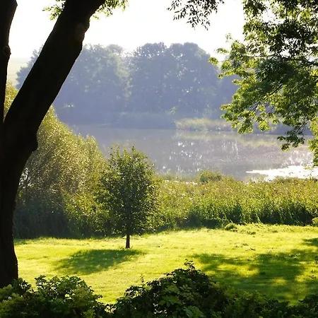 Hofensemble Nahe Berlin Lietzen