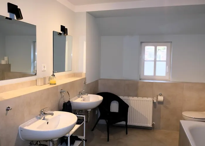 Hofensemble Nahe Berlin *